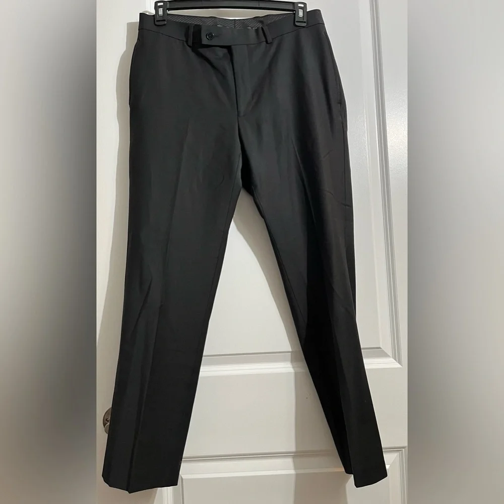 Calvin Klein Tailored Black Wool Dress Pants 34x30 Modern Slim Office Essential